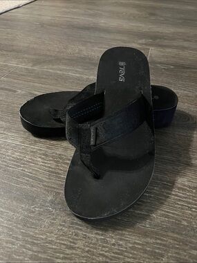 Women’s Teva Black Platform Flip Flop Sandals